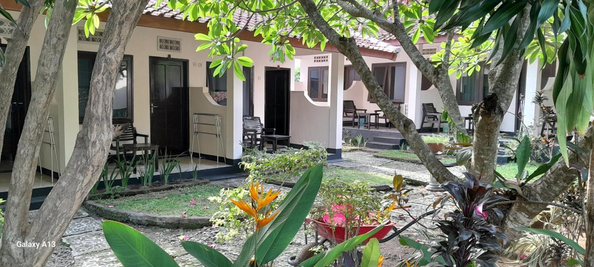 Indah Homestay And Cooking Classes Senggigi Exterior photo